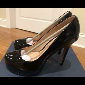 Pour la Victoire Irina Platform Pumps